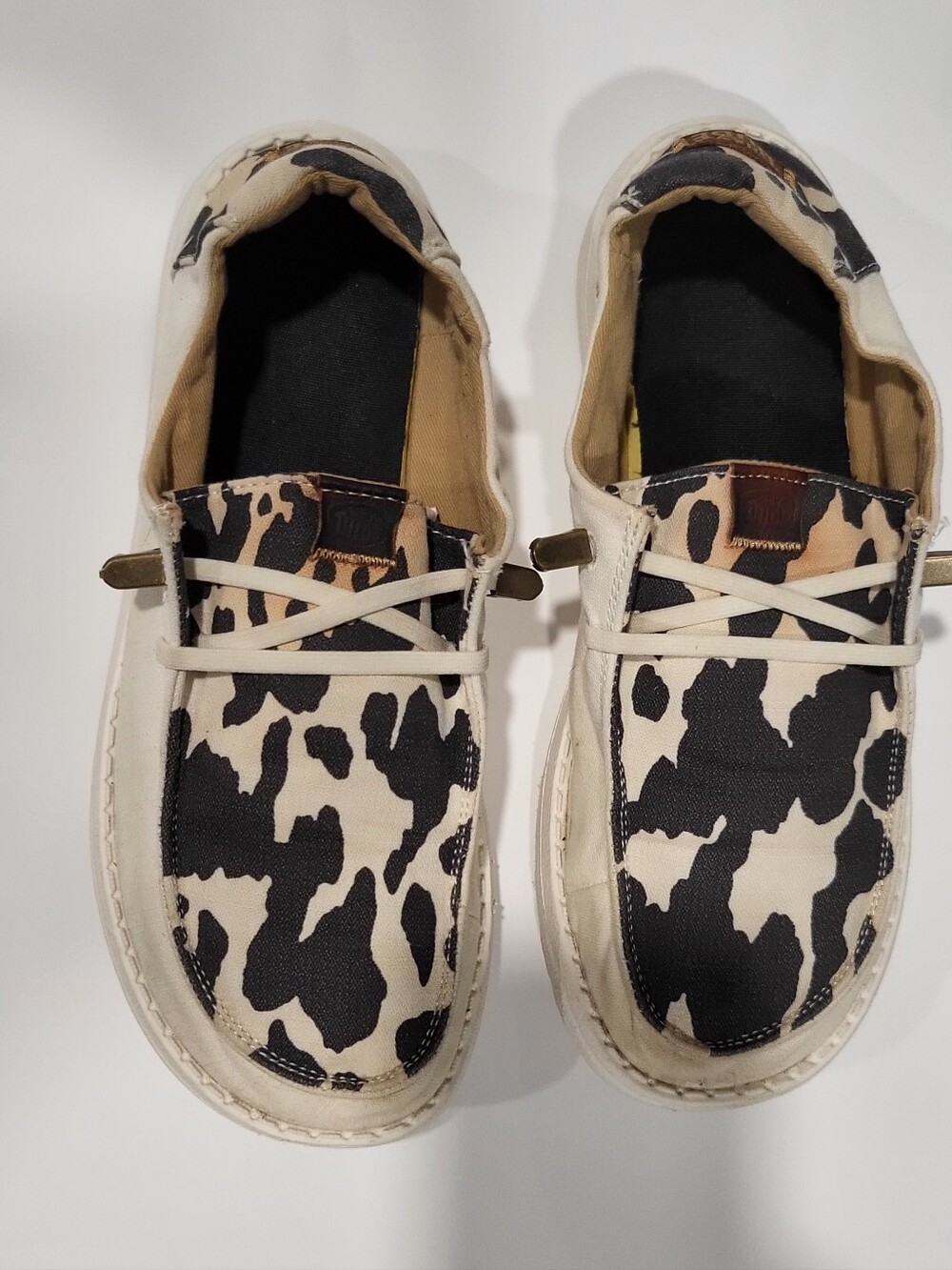 Casual Eomens Cow-Print Hey Dudes - Black & Cream